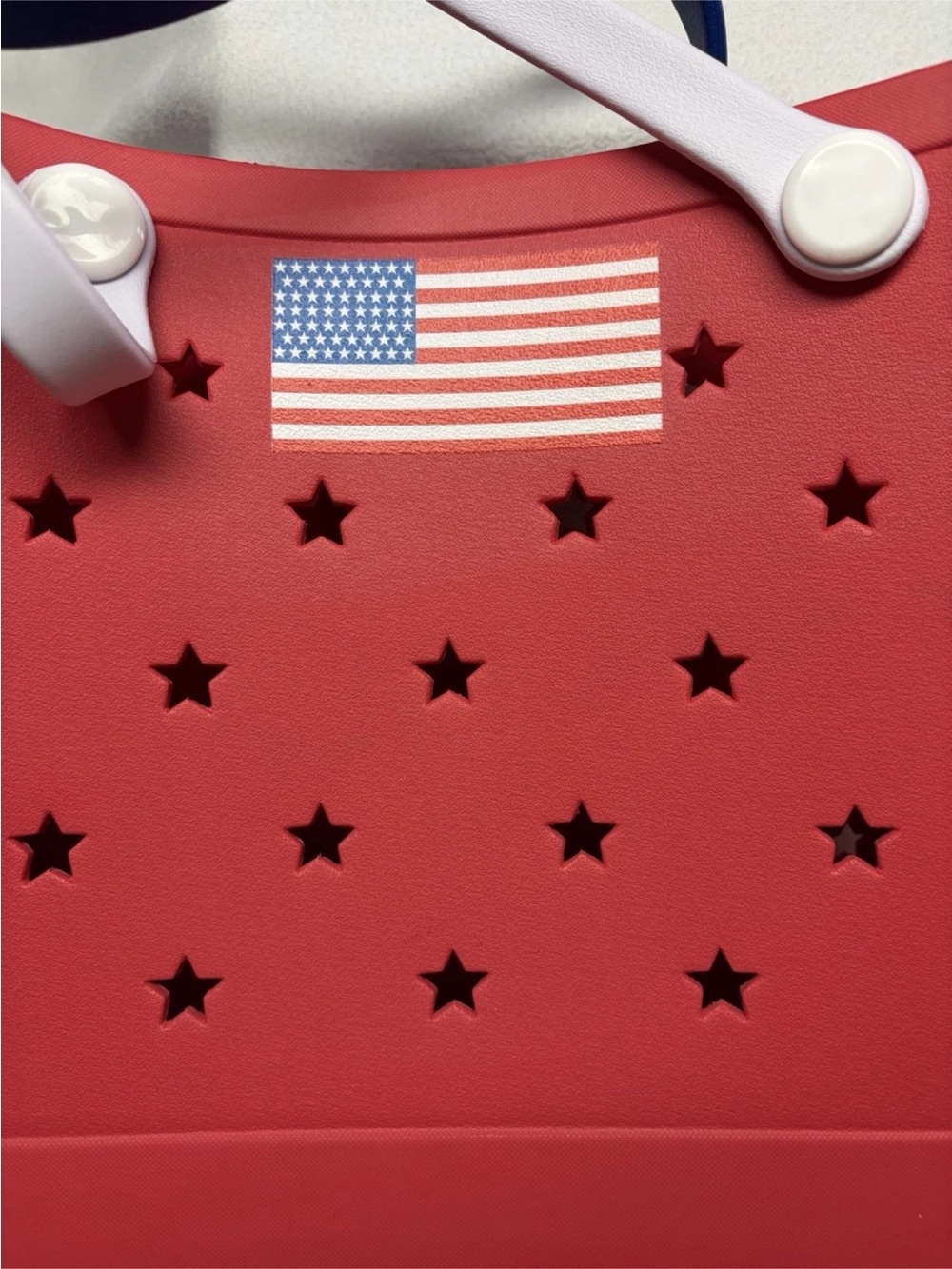 Red rubber USA Tote-NEW in BOX- Star cutouts-double handle - Picture 4 of 6
